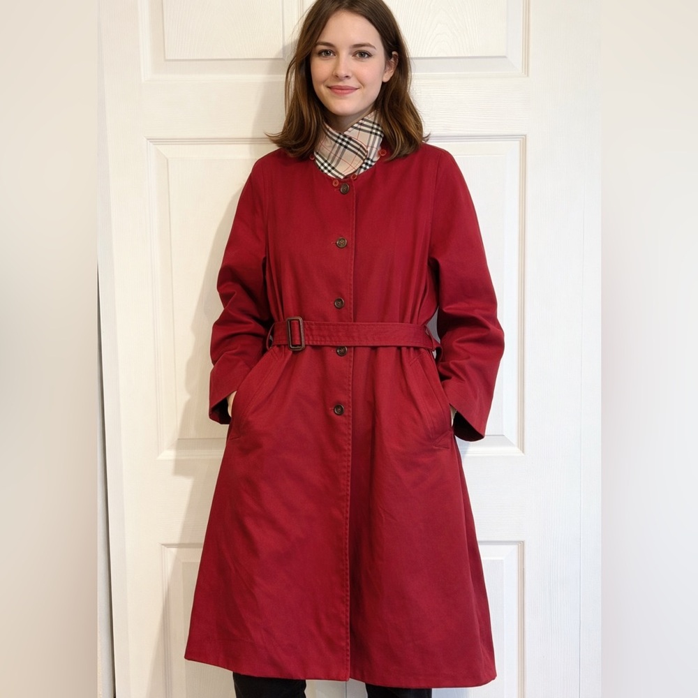 ELEGANT Red Trench Coat  B*rberry inspired Cresson 66 US Medium or Large Womens